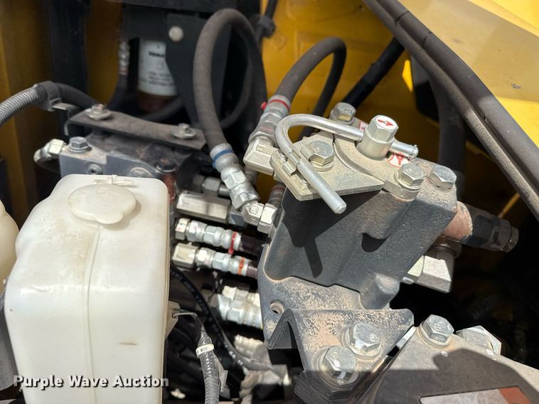 image for item DM5662 2012 Komatsu PC88MR-8 mini excavator