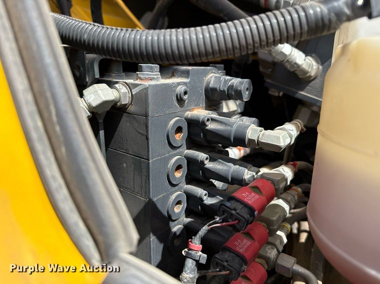 image for item DM5662 2012 Komatsu PC88MR-8 mini excavator