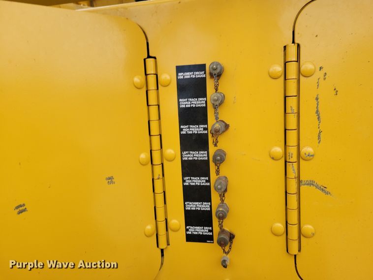 image for item DN3704 1999 Vermeer P185 Renegade cable plow