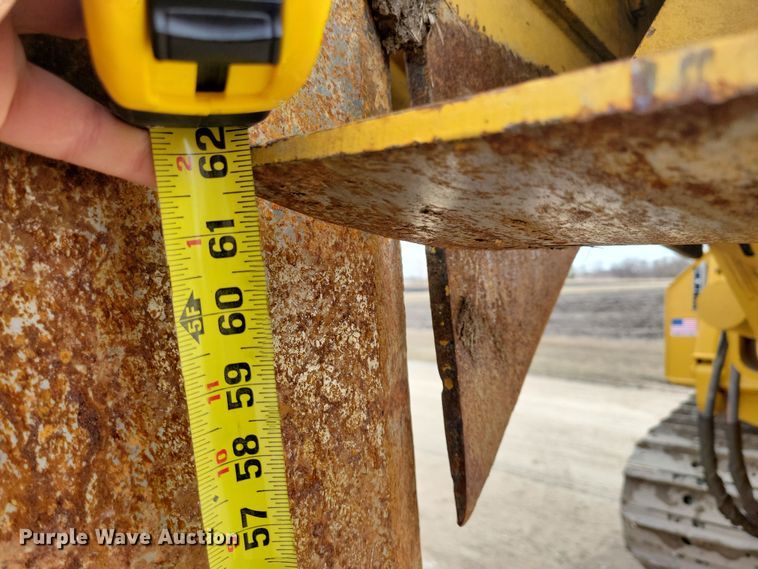 image for item DN3704 1999 Vermeer P185 Renegade cable plow