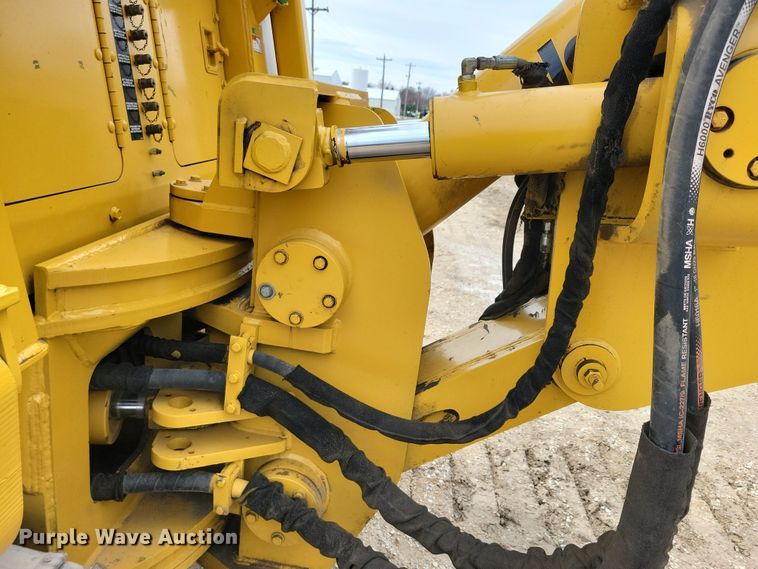 image for item DN3704 1999 Vermeer P185 Renegade cable plow