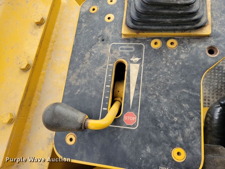 image for item DN3704 1999 Vermeer P185 Renegade cable plow