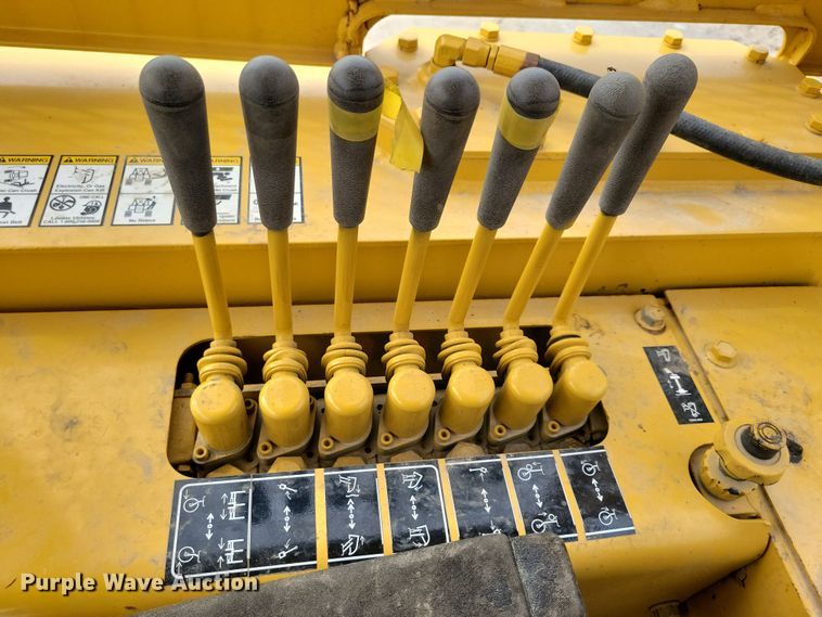 image for item DN3704 1999 Vermeer P185 Renegade cable plow