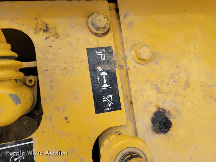 image for item DN3704 1999 Vermeer P185 Renegade cable plow