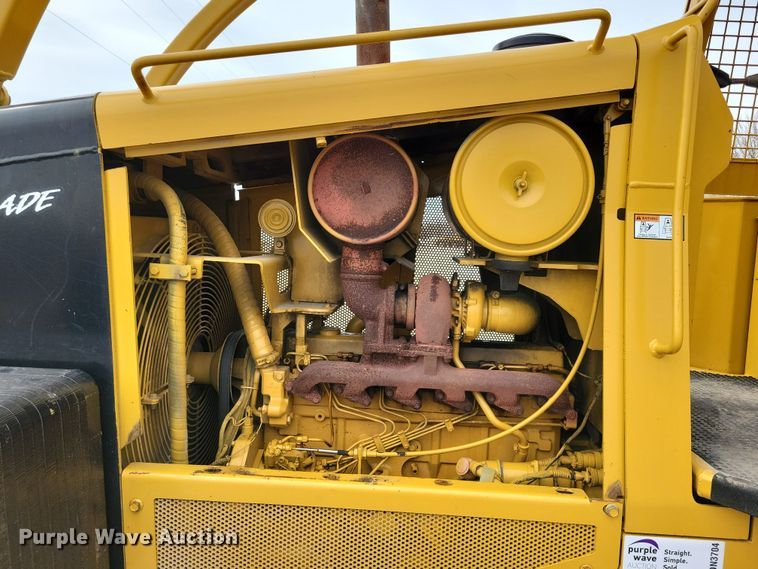 image for item DN3704 1999 Vermeer P185 Renegade cable plow