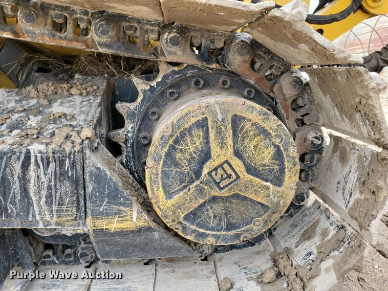 image for item DN3704 1999 Vermeer P185 Renegade cable plow