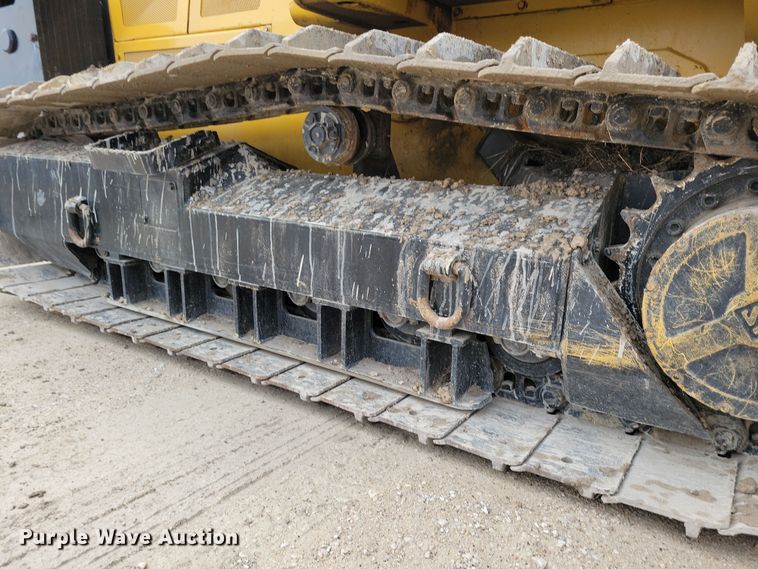 image for item DN3704 1999 Vermeer P185 Renegade cable plow