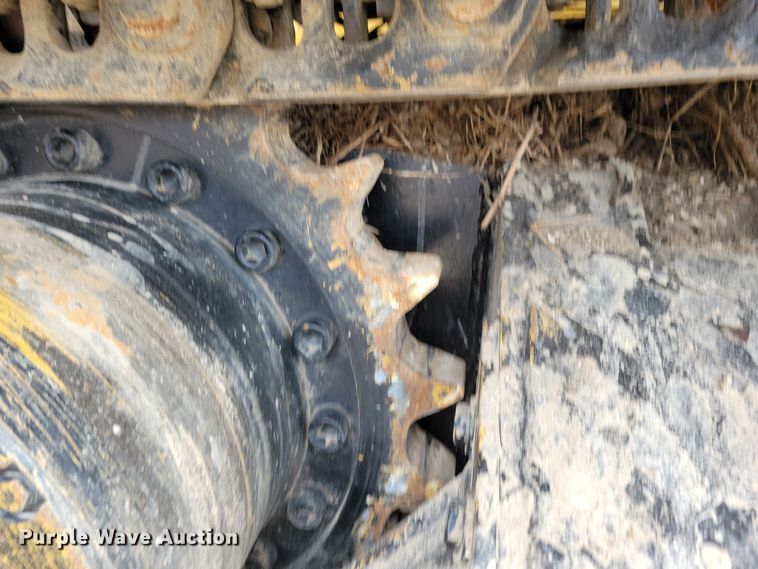 image for item DN3704 1999 Vermeer P185 Renegade cable plow