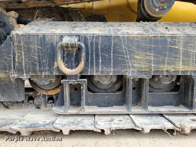 image for item DN3704 1999 Vermeer P185 Renegade cable plow