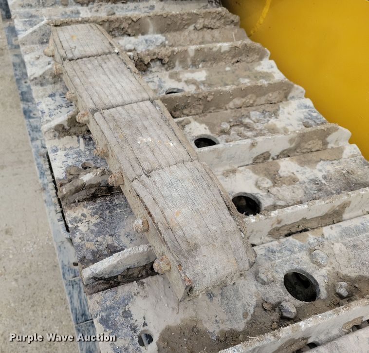 image for item DN3704 1999 Vermeer P185 Renegade cable plow