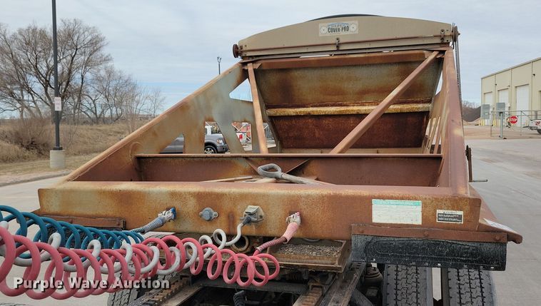 image for item DN3705 1992 Load King 2227 bottom dump trailer