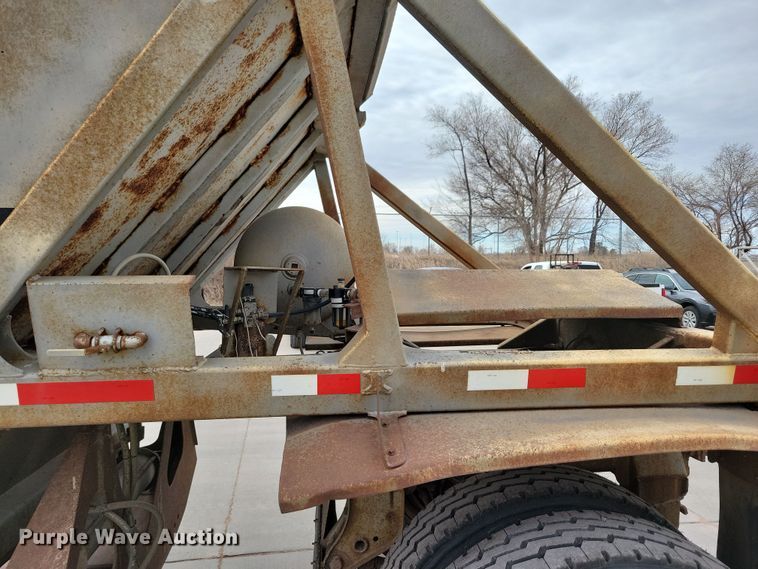 image for item DN3705 1992 Load King 2227 bottom dump trailer