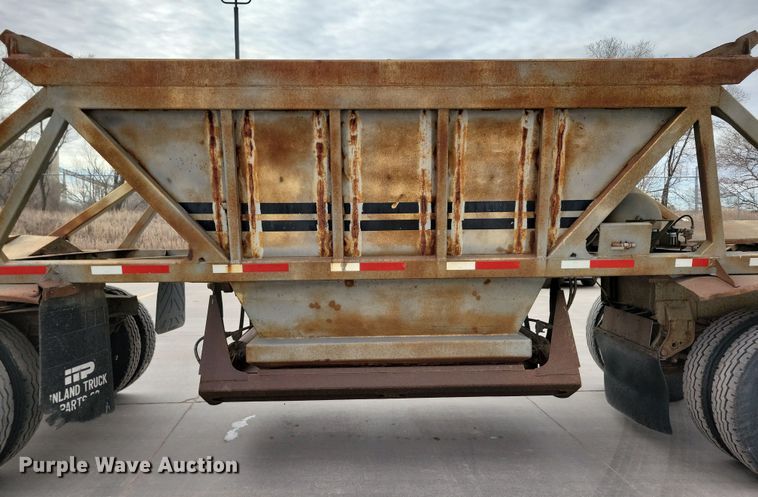 image for item DN3705 1992 Load King 2227 bottom dump trailer