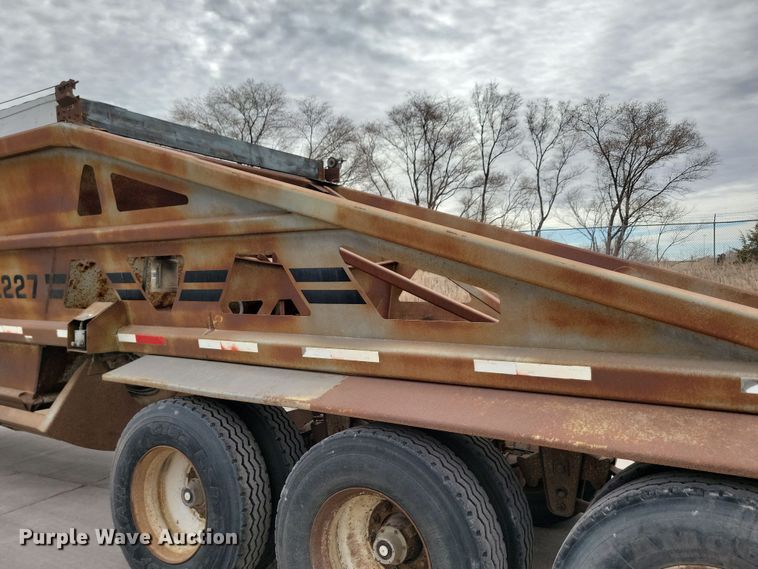 image for item DN3705 1992 Load King 2227 bottom dump trailer