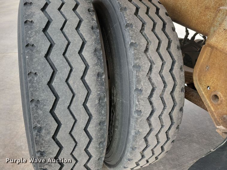 image for item DN3705 1992 Load King 2227 bottom dump trailer