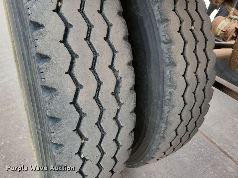 image for item DN3705 1992 Load King 2227 bottom dump trailer