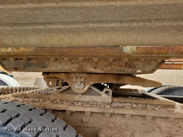 image for item DN3706 1988 Fruehauf pneumatic dry bulk trailer