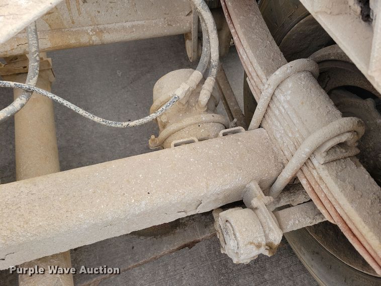 image for item DN3706 1988 Fruehauf pneumatic dry bulk trailer