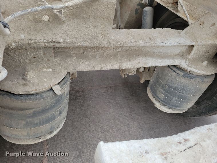 image for item DN3707 1996 Fruehauf pneumatic dry bulk trailer