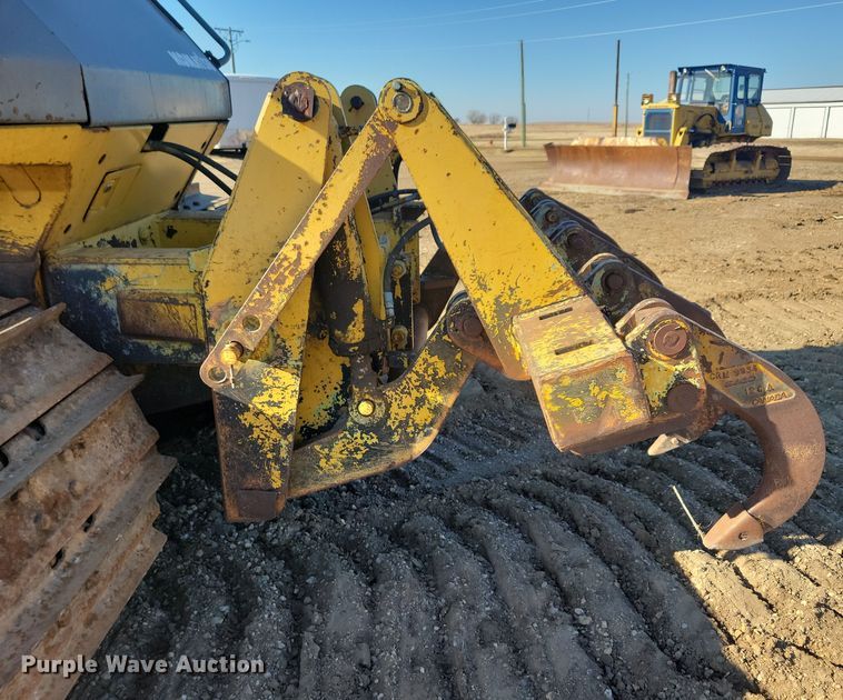 image for item DN3708 1993 Komatsu D65PX-12 dozer