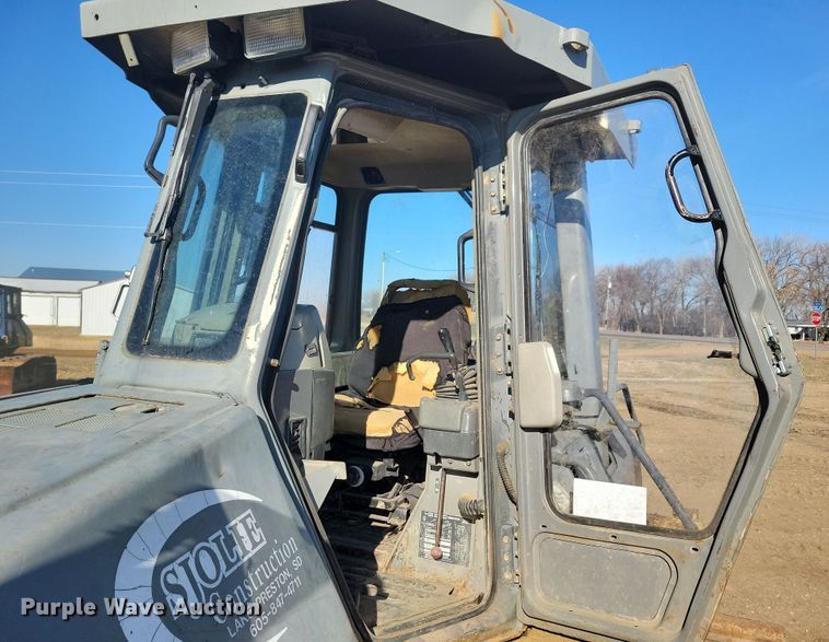 image for item DN3708 1993 Komatsu D65PX-12 dozer