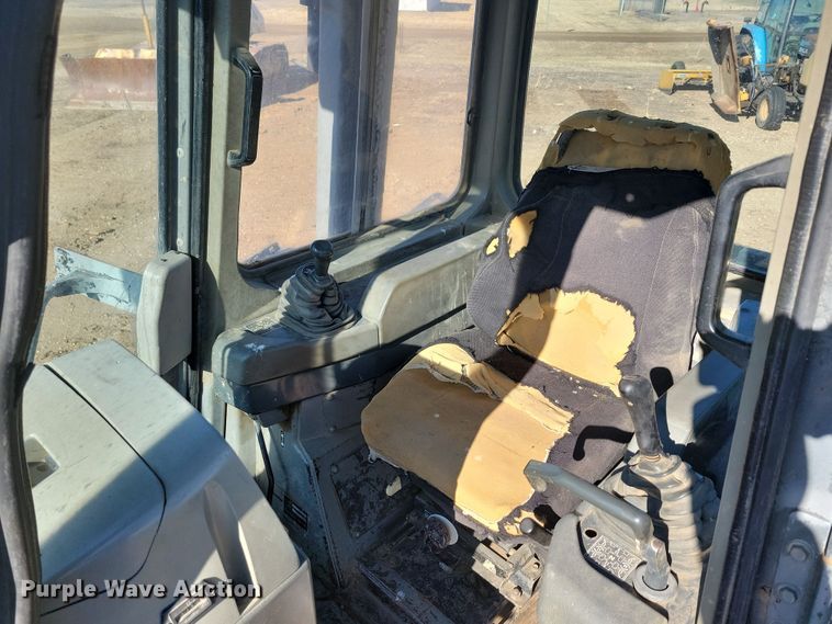 image for item DN3708 1993 Komatsu D65PX-12 dozer