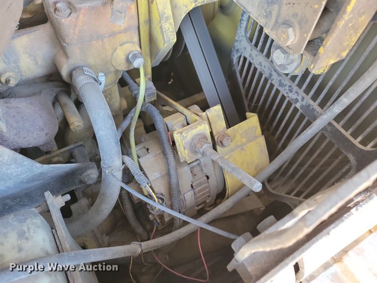 image for item DN3708 1993 Komatsu D65PX-12 dozer