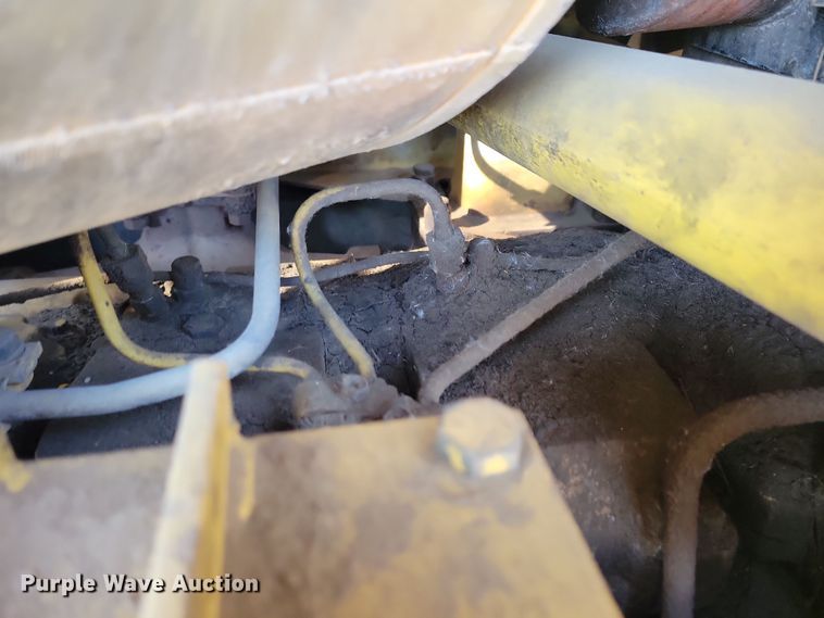 image for item DN3708 1993 Komatsu D65PX-12 dozer