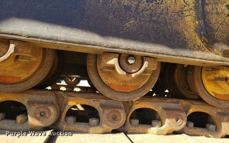 image for item DN3708 1993 Komatsu D65PX-12 dozer