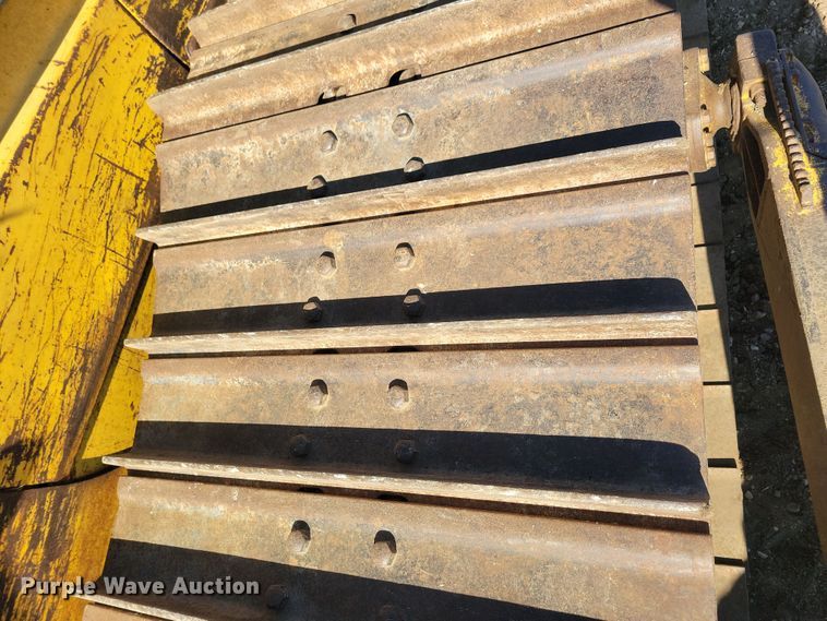 image for item DN3708 1993 Komatsu D65PX-12 dozer