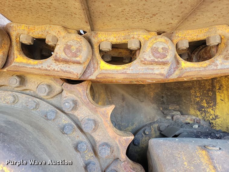 image for item DN3708 1993 Komatsu D65PX-12 dozer
