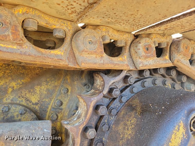 image for item DN3708 1993 Komatsu D65PX-12 dozer
