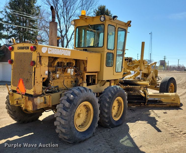 image for item DN3711 1979 Champion 740 rigid frame motor grader