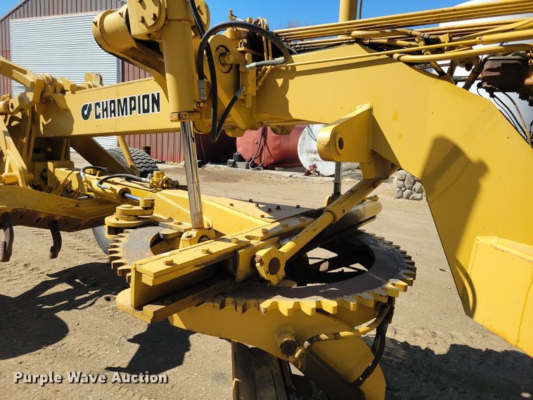 image for item DN3711 1979 Champion 740 rigid frame motor grader