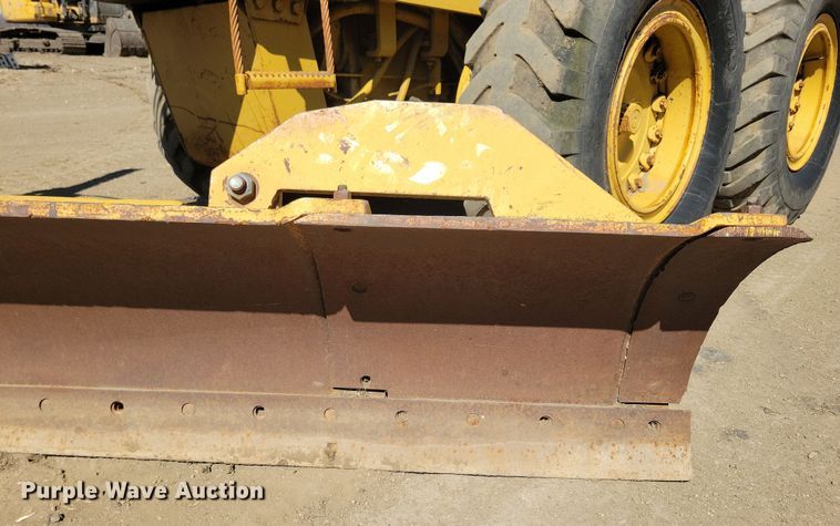 image for item DN3711 1979 Champion 740 rigid frame motor grader