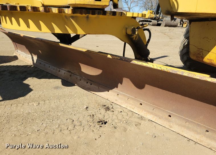 image for item DN3711 1979 Champion 740 rigid frame motor grader