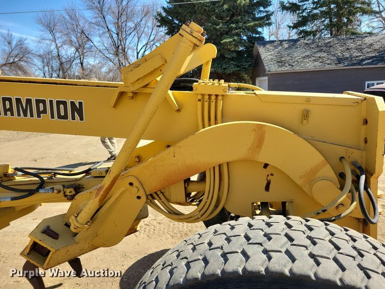 image for item DN3711 1979 Champion 740 rigid frame motor grader
