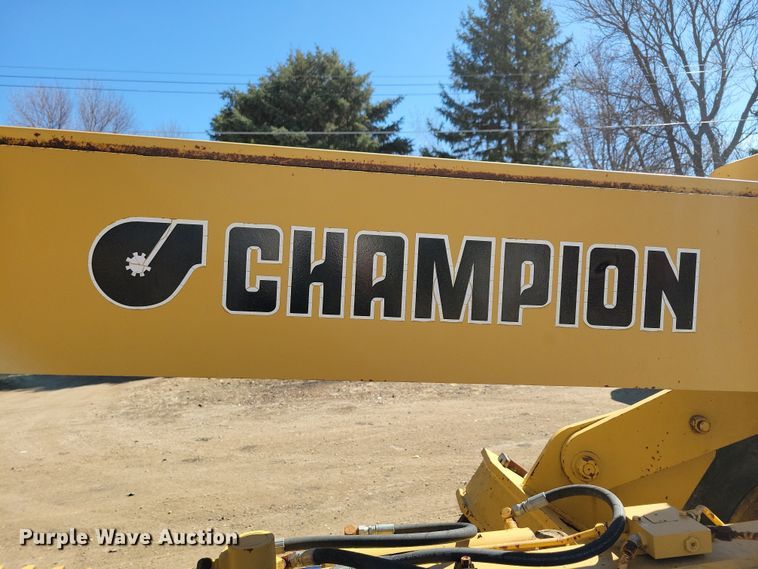 image for item DN3711 1979 Champion 740 rigid frame motor grader