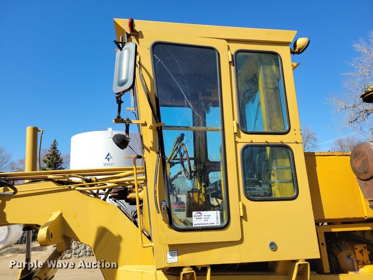 image for item DN3711 1979 Champion 740 rigid frame motor grader