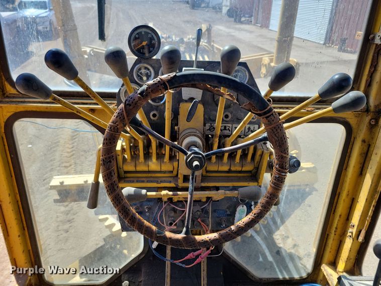 image for item DN3711 1979 Champion 740 rigid frame motor grader