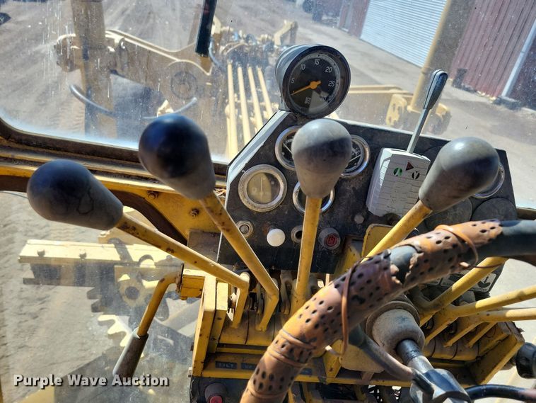 image for item DN3711 1979 Champion 740 rigid frame motor grader