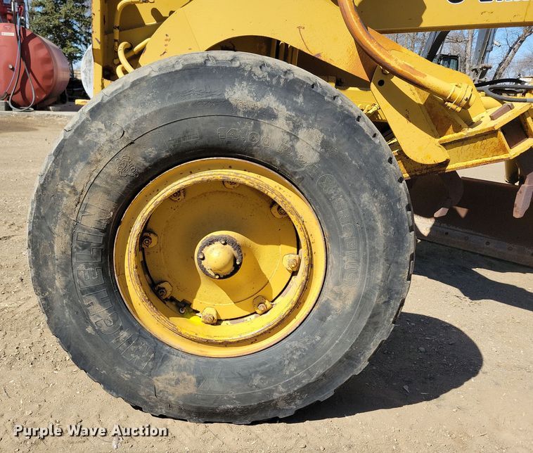 image for item DN3711 1979 Champion 740 rigid frame motor grader