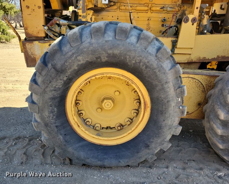 image for item DN3711 1979 Champion 740 rigid frame motor grader