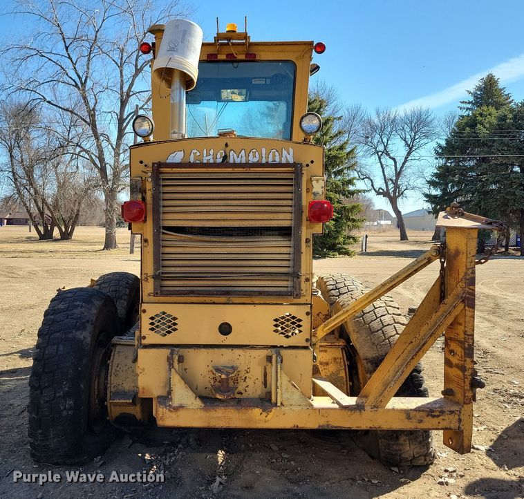 image for item DN3712 1984 Champion 740 rigid frame motor grader