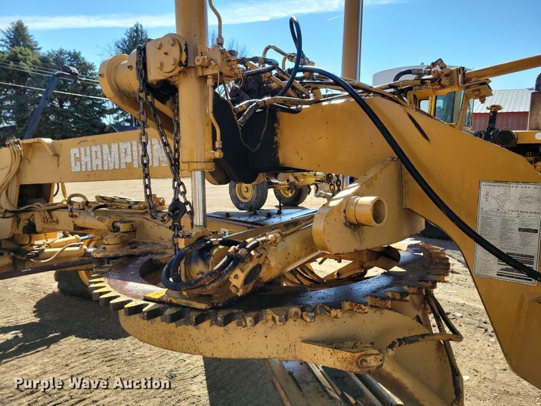 image for item DN3712 1984 Champion 740 rigid frame motor grader