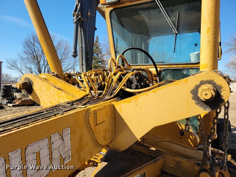 image for item DN3712 1984 Champion 740 rigid frame motor grader