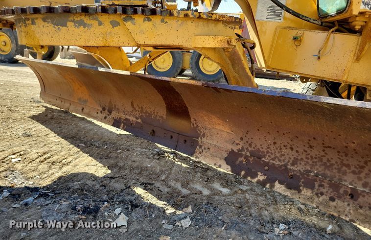 image for item DN3712 1984 Champion 740 rigid frame motor grader