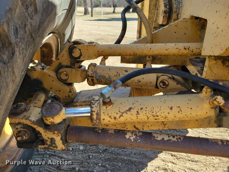 image for item DN3712 1984 Champion 740 rigid frame motor grader