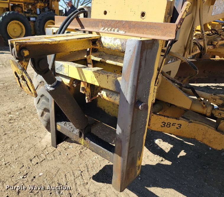 image for item DN3712 1984 Champion 740 rigid frame motor grader