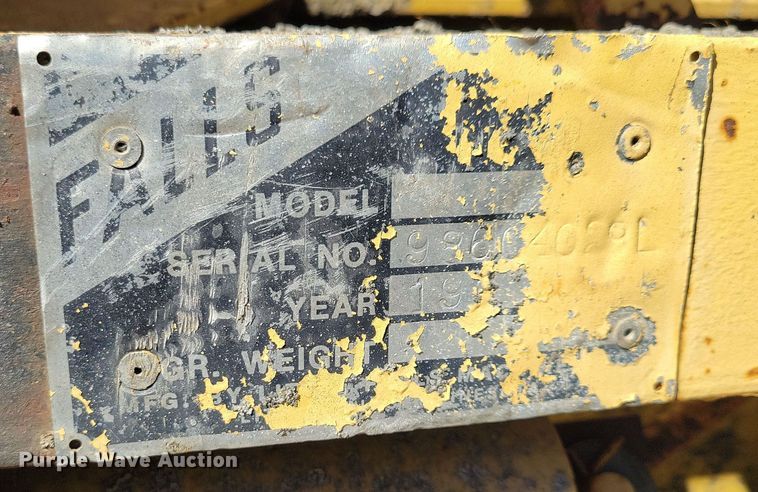 image for item DN3712 1984 Champion 740 rigid frame motor grader